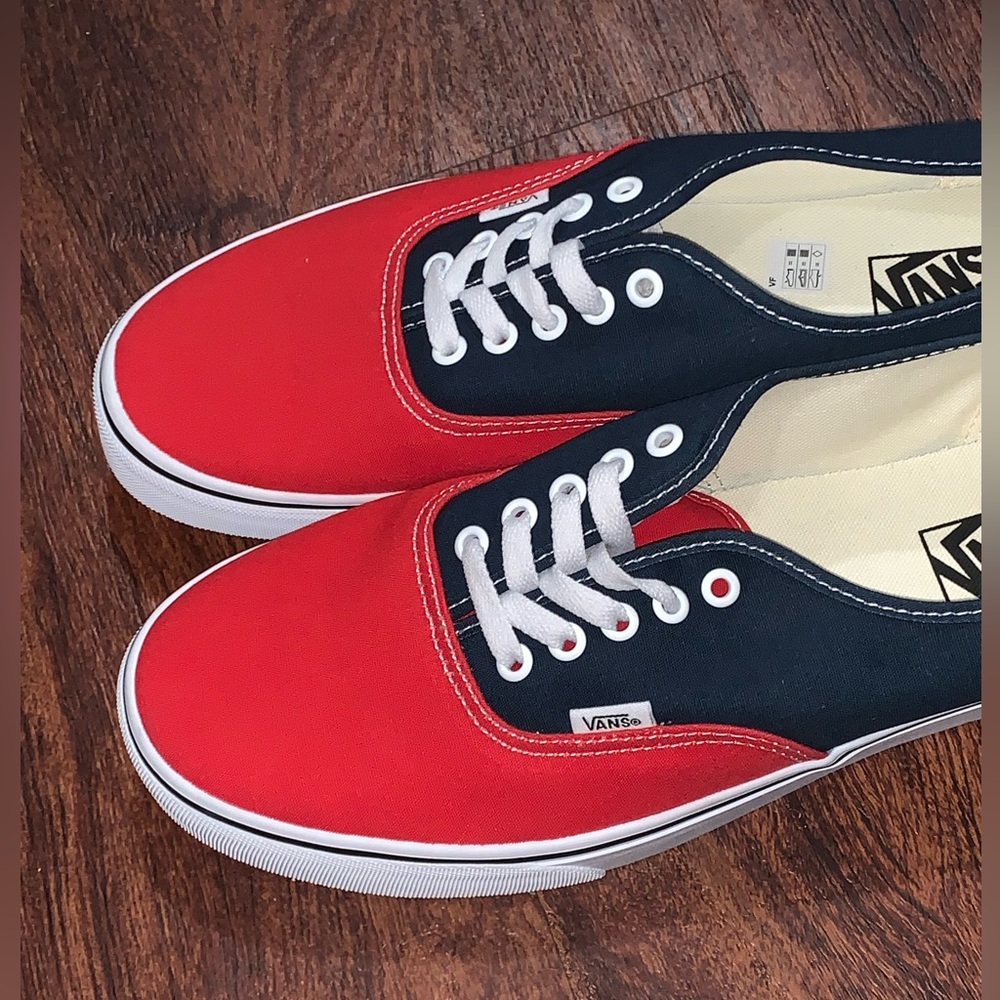 Vans - Picture 4 of 13